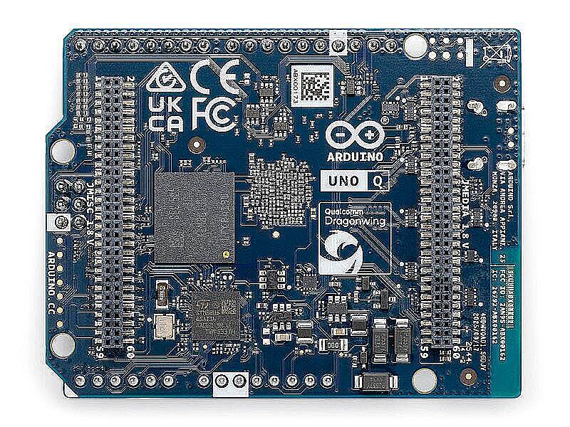 Arduino UNO Q 2GB Geliştirme Kartı - Qualcomm Dragonwing QRB2210 - 16GB eMMC - 3